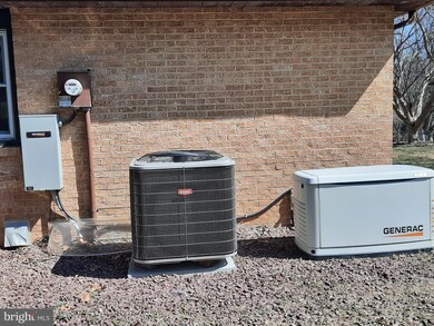 838 Kiehl Dr, Lemoyne, PA 17043 - photo 2