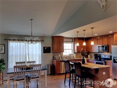 112 Lonehart Ln, Statesville, NC 28625 - photo 5