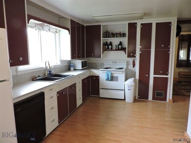 Ample Counter Space