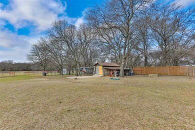 1905 Rice Ave, Gainesville, TX 76240 - photo 6