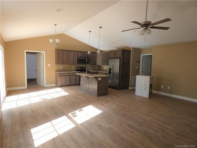 1032 Jennings Rd, Statesville, NC 28625 - photo 7