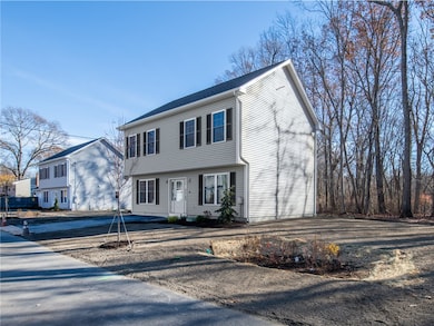 76 Medford St, Warwick, RI 02889 - photo 2