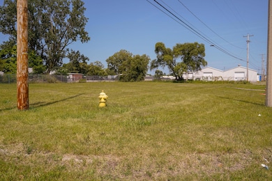 1504 Michigan 139, Benton Harbor, MI 49022 - photo 3
