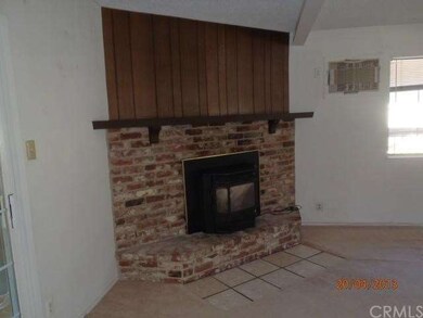Pellet Stove in Fireplace in Living Room, Evaporat