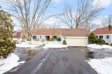 30 E Lyon Farm Dr, Greenwich, CT 06831 - photo 2