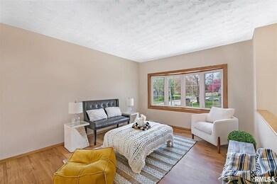 4905 N Sturdevant St, Davenport, IA 52806 - photo 3