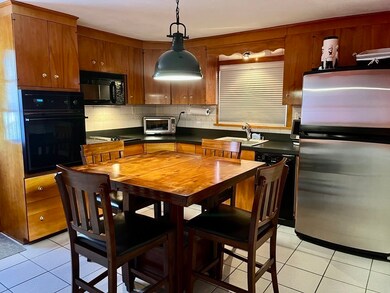 37 Locust St, Woburn, MA 01801 - photo 4