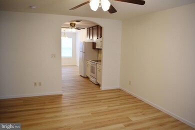 2785 Roosevelt Dr, Chambersburg, PA 17201 - photo 3