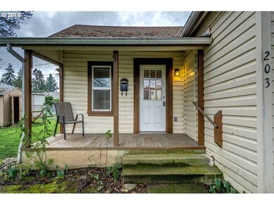 203 S Center St, Newberg, OR 97132 - photo 3