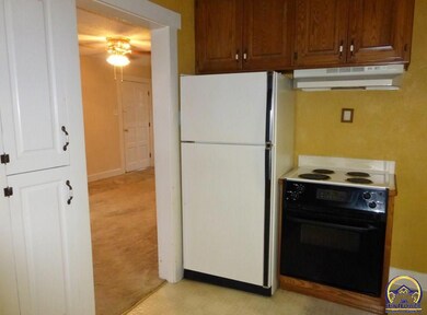 1836 SW Randolph Ave, Topeka, KS 66604 - photo 5