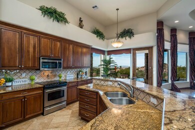 02- Kitchen
