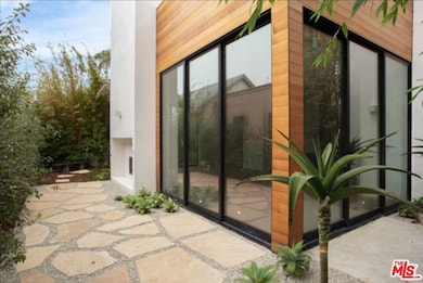 1033 1/2 Grant St, Santa Monica, CA 90405 - photo 3