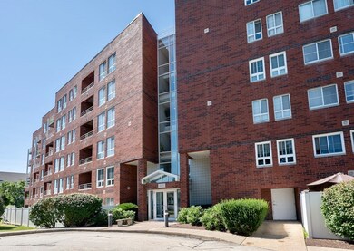 Hingham Woods unit 415, South Weymouth, MA 02190 - photo 2