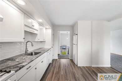 9 Princeton Dr, Middlesex, NJ 08846 - photo 7