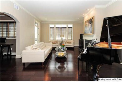 Corner unit allows natural light to pour through. 