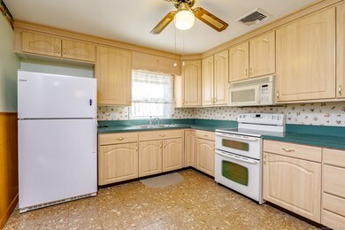 38 Toper Rd, Plainfield, CT 06374 - photo 7