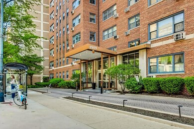 2909 N Sheridan Rd unit 1807, Chicago, IL 60657 - photo 2