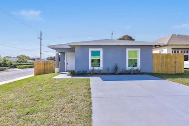 2213 Division Ave, West Palm Beach, FL 33407 - photo 2