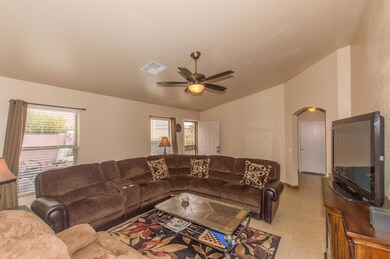 03 Family Room