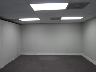 109 Noblitt St, Shelbyville, TN 37160 - photo 7