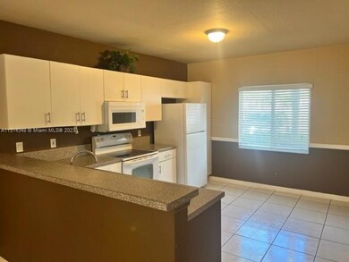 7647 Tamarac Island Cir, Tamarac, FL 33321 - photo 3