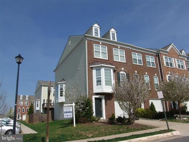 8946 Singleleaf Cir, Lorton, VA 22079 - photo 3