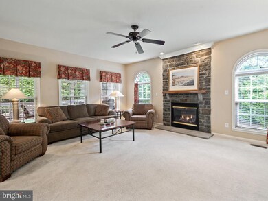 2 Turning Leaf Ct, Rosedale, MD 21237 - photo 4