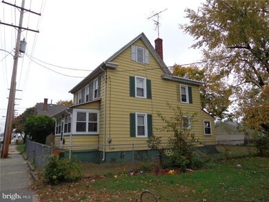 16 W Monroe St, Paulsboro, NJ 08066 - photo 2