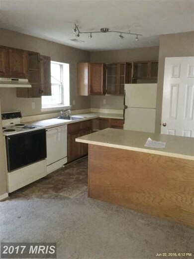 3106 Brinkley Station Dr, Temple Hills, MD 20748 - photo 3