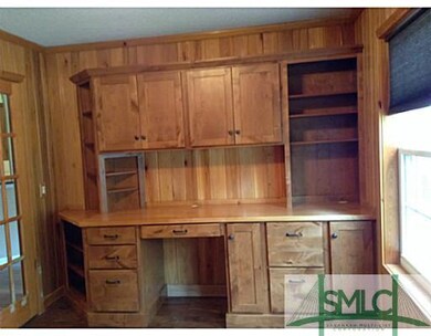 Studio/Study/Office. Detail of built-in unit in of