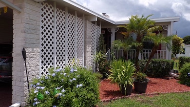 4553 Dewsbury Ct unit 800, Lakeland, FL 33801 - photo 2