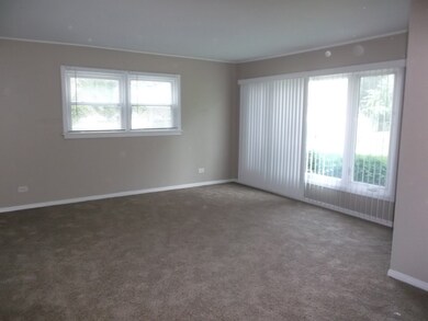 unlisted-address, Hazel Crest, IL 60429 - photo 6