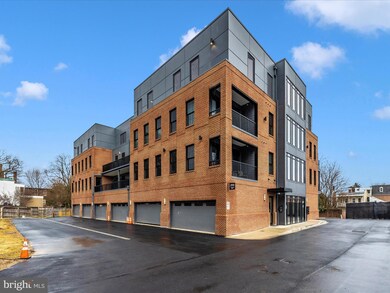 210 E 2nd St unit 401, Frederick, MD 21701 - photo 3