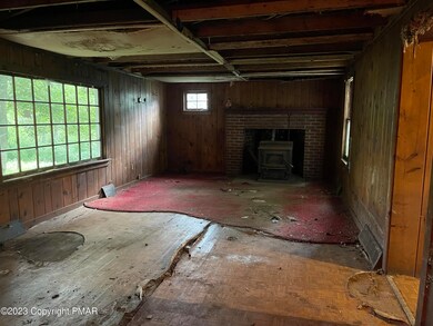 1369 Mutton Hollow Rd, Stroudsburg, PA 18360 - photo 5