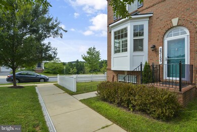 23153 Arora Hills Dr, Clarksburg, MD 20871 - photo 2
