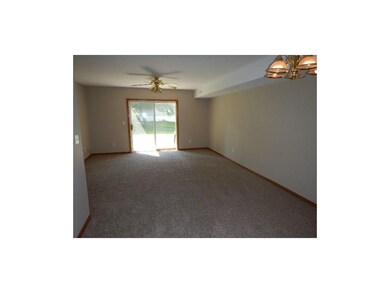923 Grand Avenue Ct unit 923, Marion, IA 52302 - photo 2