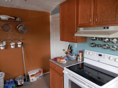 211 B St S, Glen Ullin, ND 58631 - photo 4