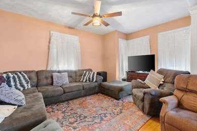 16 Hollingsworth St, Lynn, MA 01902 - photo 7