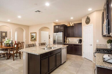 Kitchen/Dining