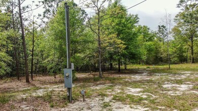 Commcerce cirl left side