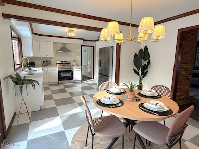 3964 Sunnybrook Dr SE, Warren, OH 44484 - photo 4