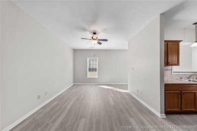 122 Sherman Ct, Raeford, NC 28376 - photo 3