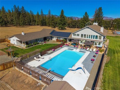 1121 Oak Valley Dr, Yreka, CA 96097 - photo 4