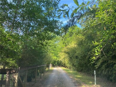 Entrance driveway to property