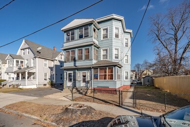 11-13 Parkside St, Springfield, MA 01104 - photo 3