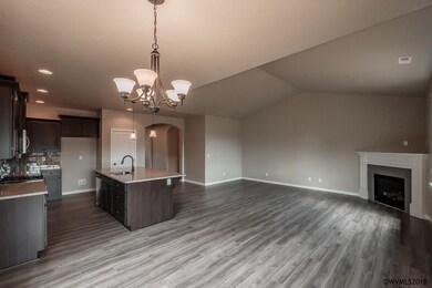 2119 NE Summit Dr, Albany, OR 97321 - photo 5