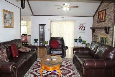 213 Lake Village Blvd, Slidell, LA 70461 - photo 2