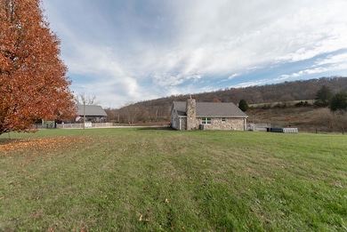 3236 Steele Branch Rd, Frankfort, KY 40601 - photo 3