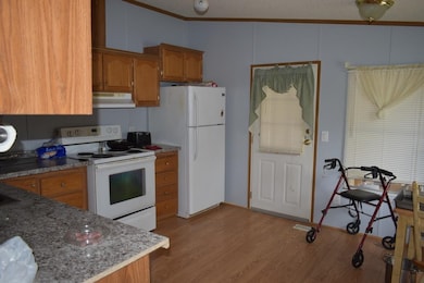 Eat-in Kitchen