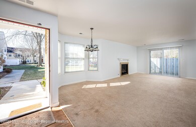 41 Powell Ct, Hightstown, NJ 08520 - photo 5